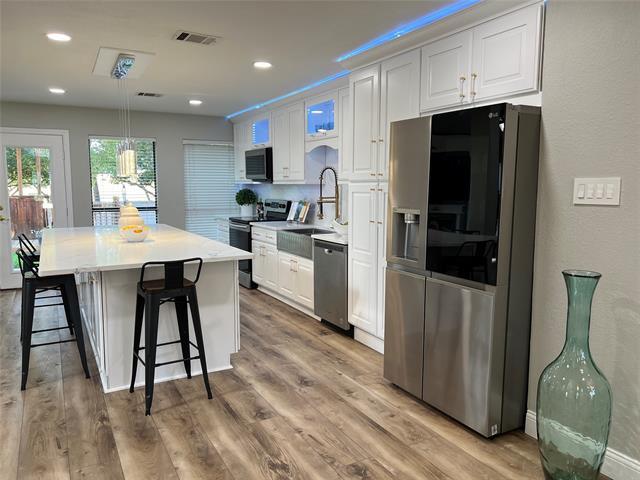 Building Photo - 4313 Kenwood Dr