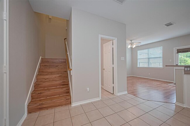 Building Photo - 16839 Carrollton Creek Ln