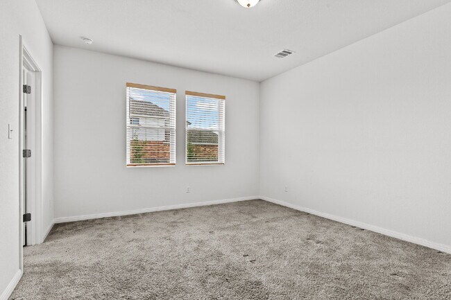 Building Photo - "Charming 3-Bedroom Home with 2 Baths in San Marcos – 1821 Sq Ft of Comfort!"