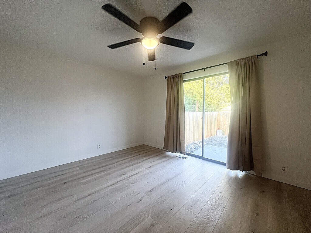 Building Photo - 2004 S Leadville Ave