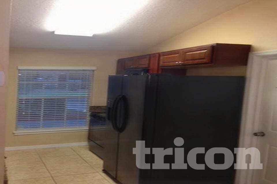Building Photo - 23 E Thrush St