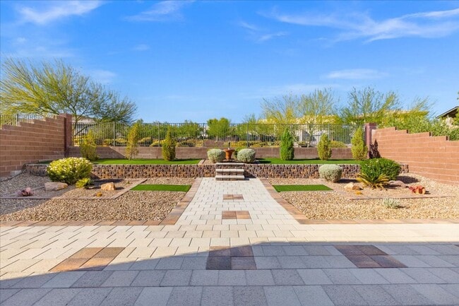 Building Photo - Lovely Home!