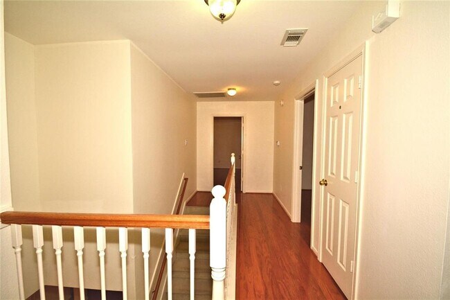 Building Photo - 17315 Marigold Dr