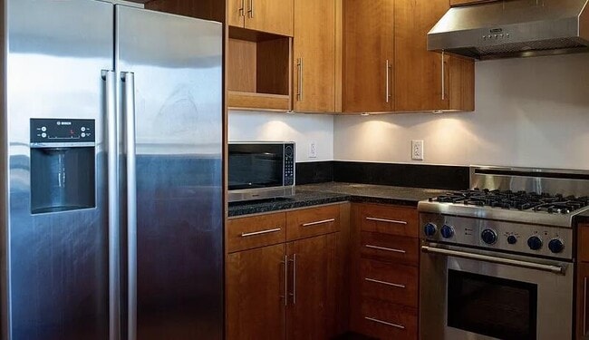 Building Photo - 88 E San Fernando St