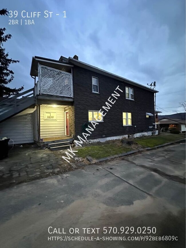 Primary Photo - 39 Cliff St
