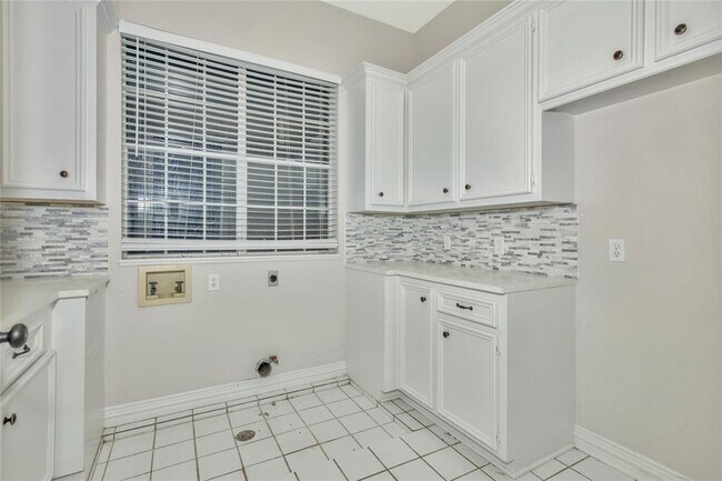 Building Photo - 11771 Quail Creek Dr