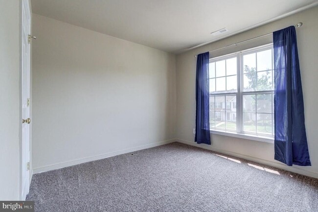 Building Photo - 6716 N Grand Brook Cir