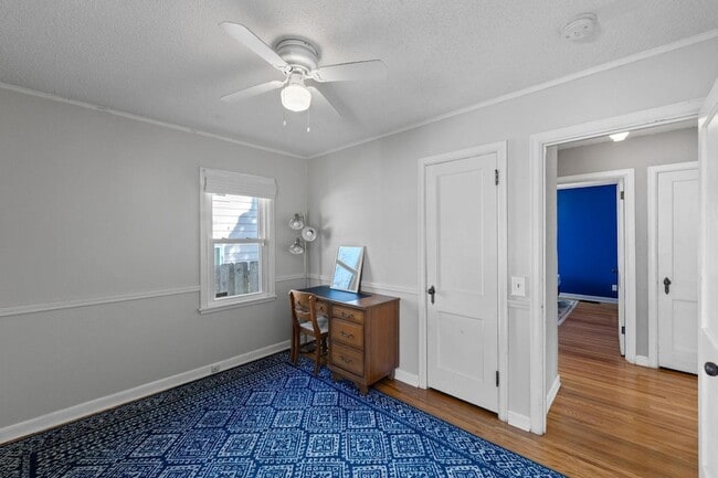 Building Photo - 2901 Zenith Ave N