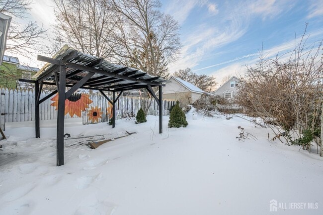 Building Photo - 408 David St