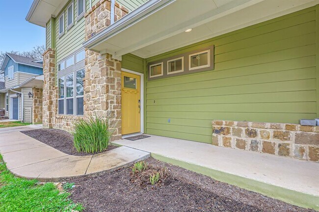 Building Photo - 10610 Wills Lp