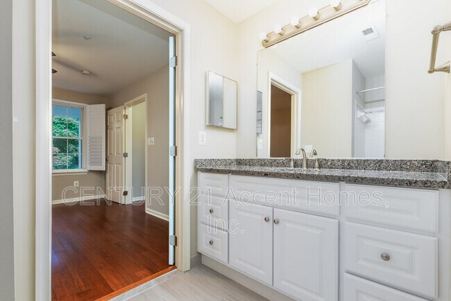 Building Photo - 20366 Birchmere Terrace