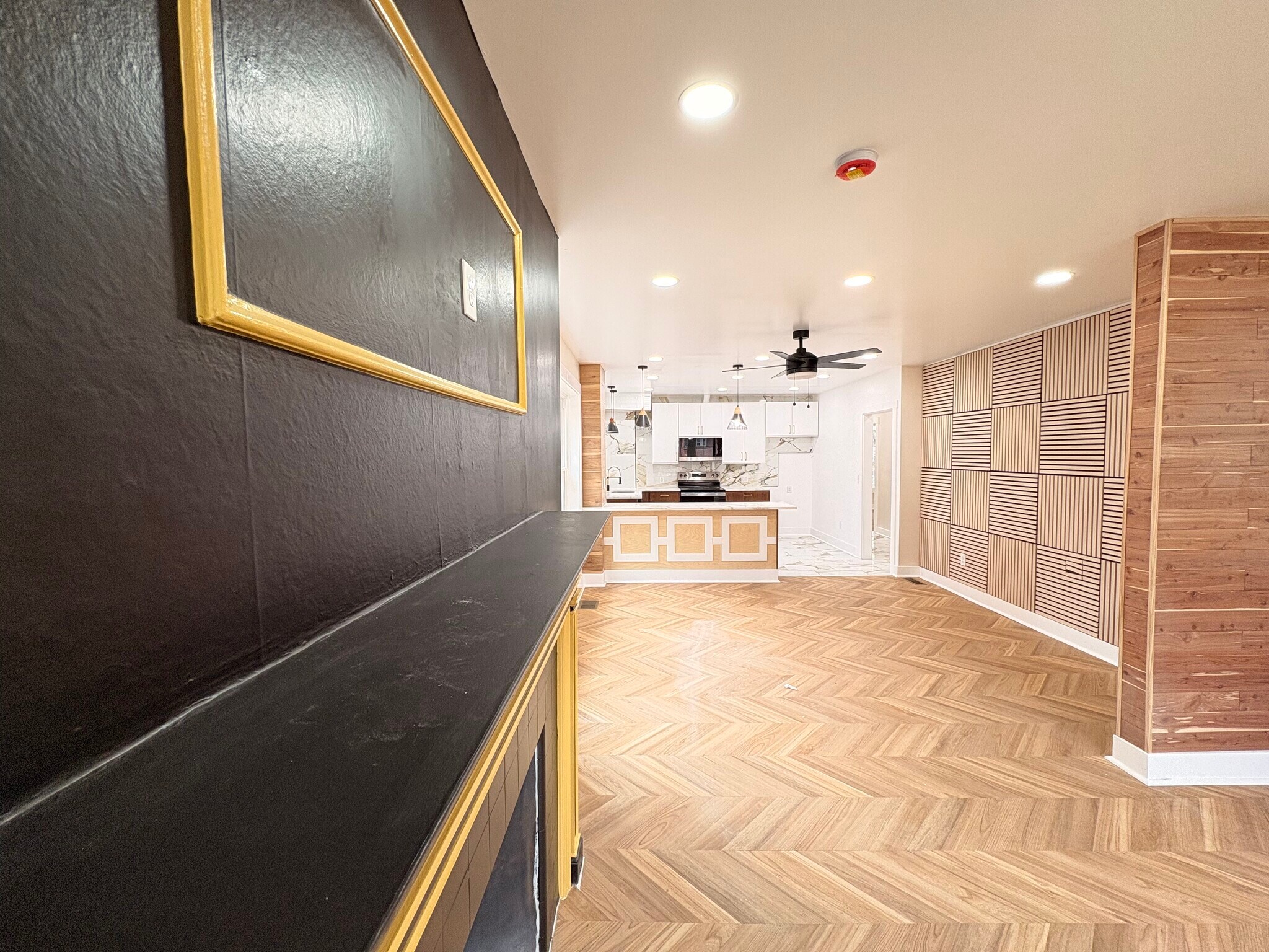 Building Photo - 7128 Card Ln