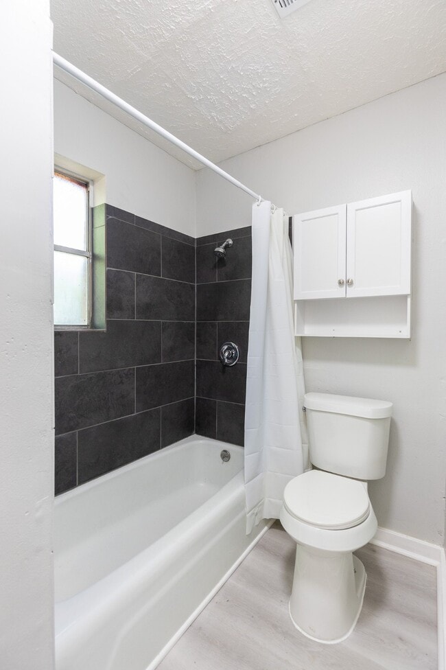 Building Photo - 4903 Redfish Reef Dr