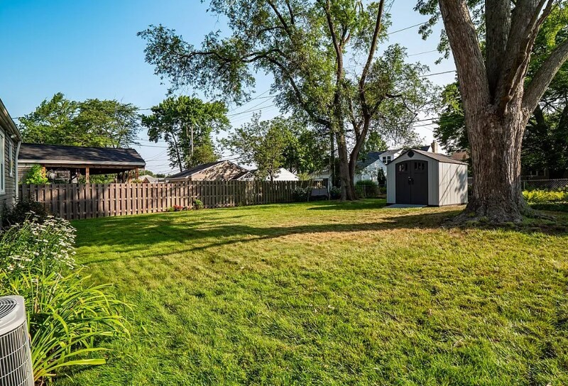Building Photo - 16402 Webster Rd