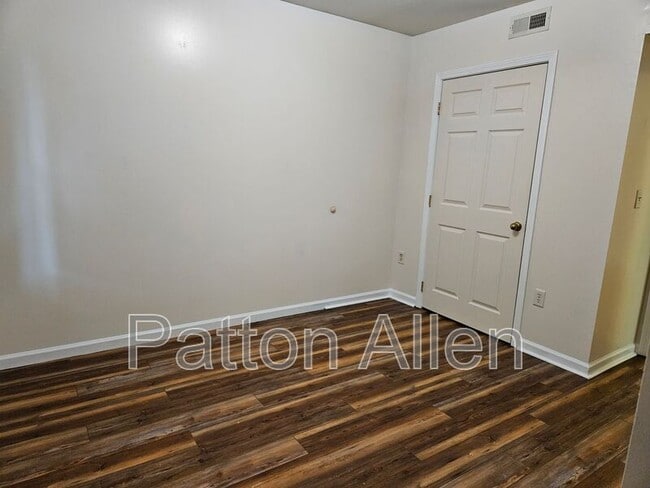 Building Photo - 77 Pincushion Ln