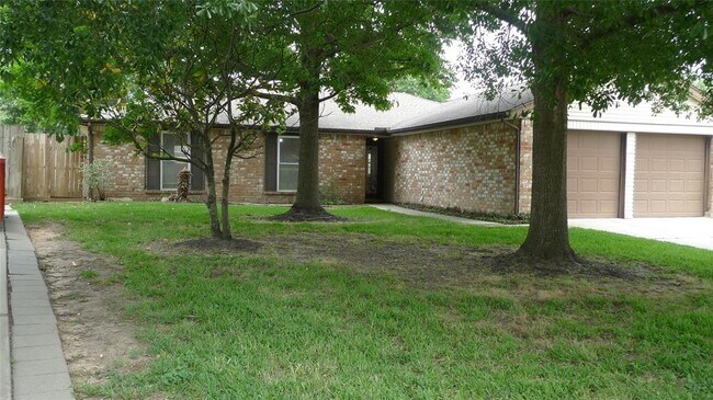 Building Photo - 14122 Bateau Dr