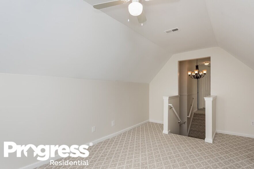 Building Photo - 5010 Stowe Derby Dr