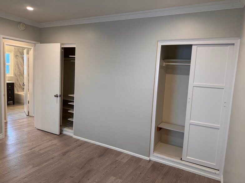 Building Photo - 7454 Gaviota Ave