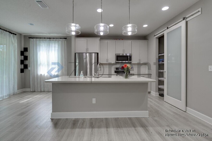 Building Photo - 9347 Scaup Way
