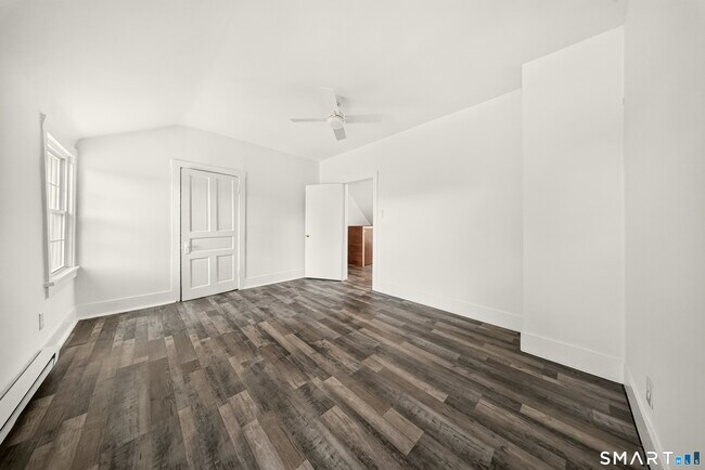 Building Photo - 42-46-46 Hanford Ave