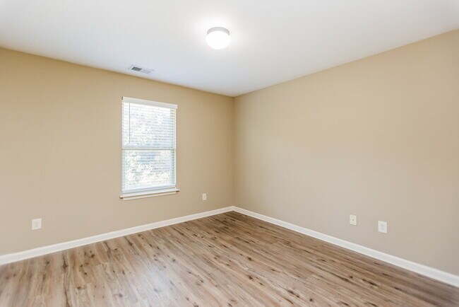 Building Photo - 75 Hamil Ct NW