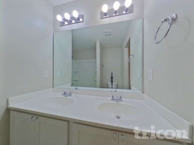 Building Photo - 341 Freeman Cir