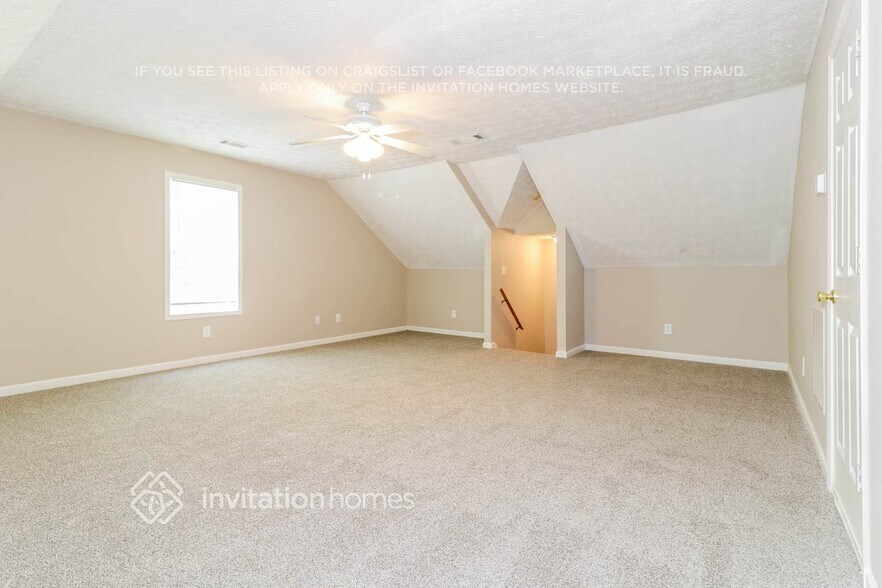 Building Photo - 135 Long Creek Dr