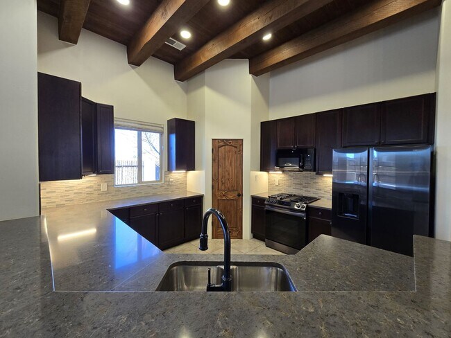 Building Photo - 12 Pinon Doblado