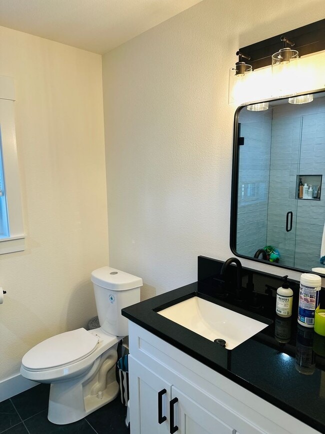Building Photo - Custom Condo Community