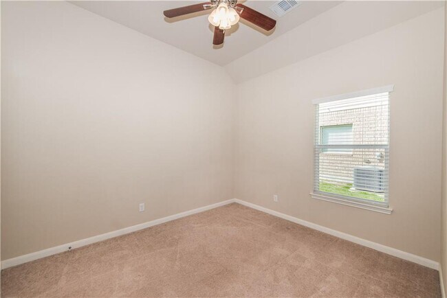 Building Photo - 117 Colthorpe Ln