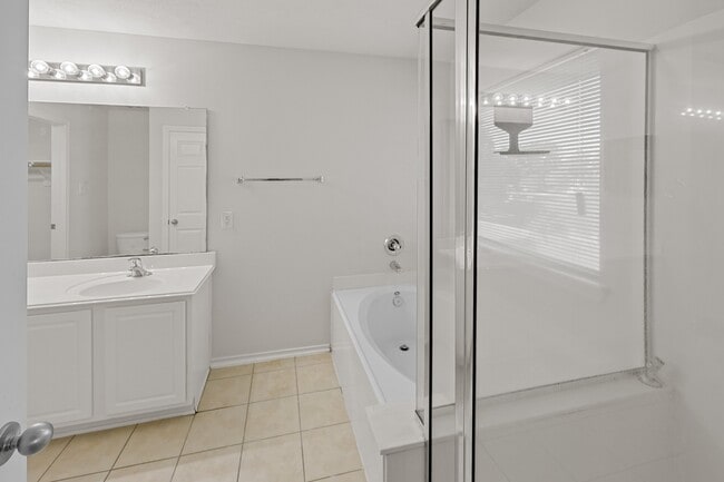 Building Photo - 6413 Dawson Creek Dr