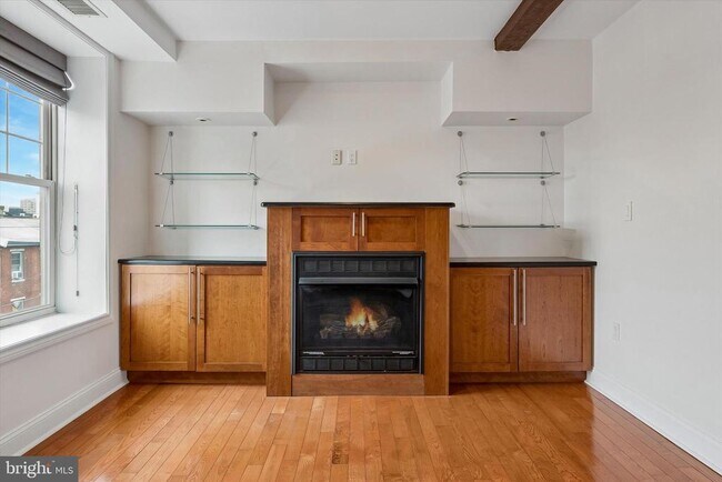 Building Photo - 1111 Mt Vernon St
