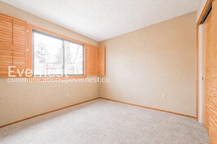 Building Photo - 7818 S University Way