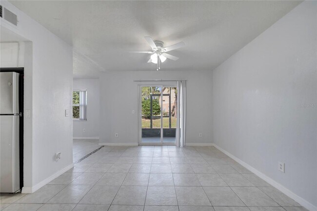Building Photo - 9942 Turf Way