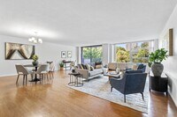 Building Photo - 80 Park St