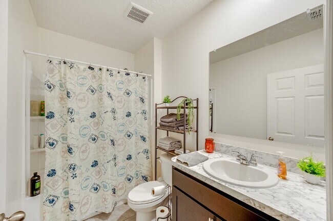 Building Photo - 4BR/2BA home located in Harvest Landing