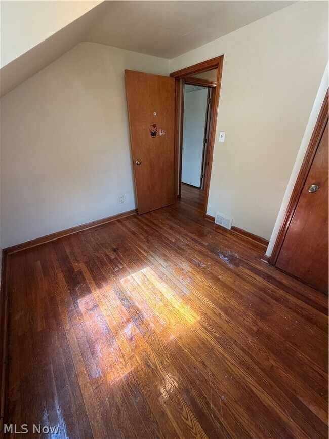 Building Photo - 480 Francisca Ave