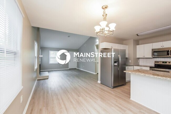 Building Photo - 4 Bedroom Pet-Friendly Home in Charlotte, ...
