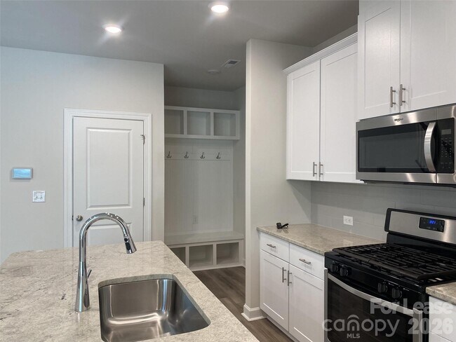 Building Photo - 12204 Diablo Dr