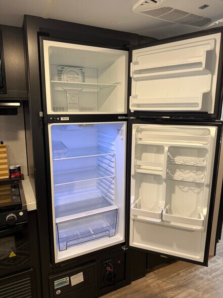 Building Photo - 48 Enos Dr