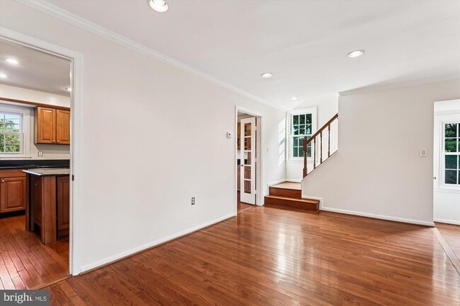 Building Photo - 7213 Swansong Wy