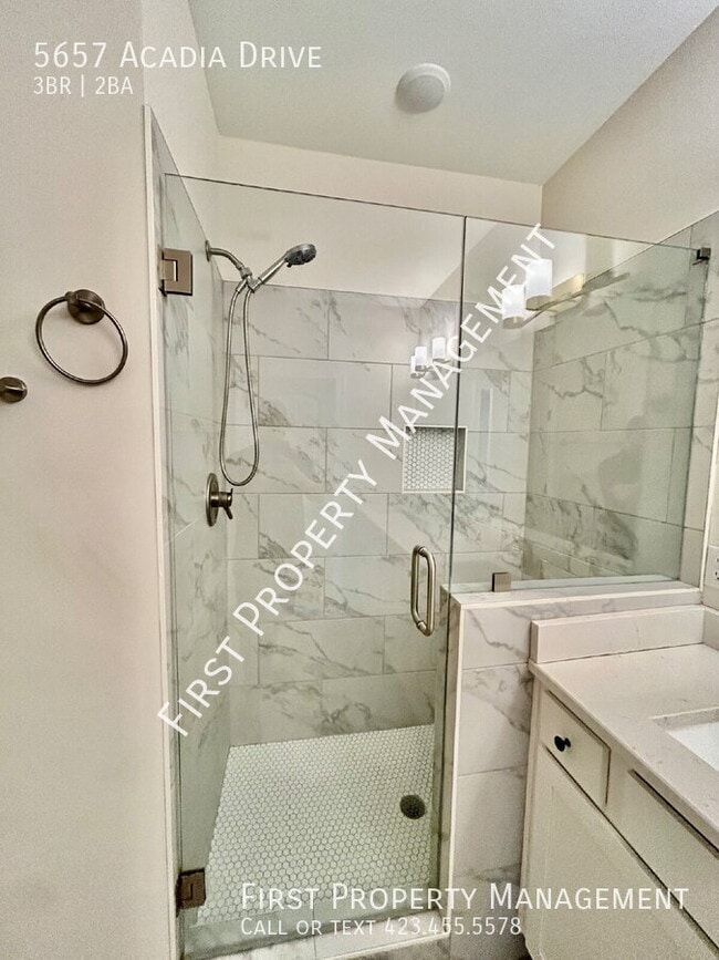 Building Photo - 5657 Acadia Dr
