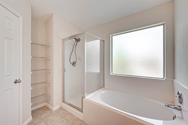 Building Photo - 5127 Birch Manor Ln