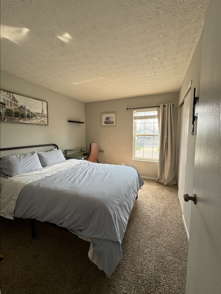 Building Photo - 4330 Portobello Dr