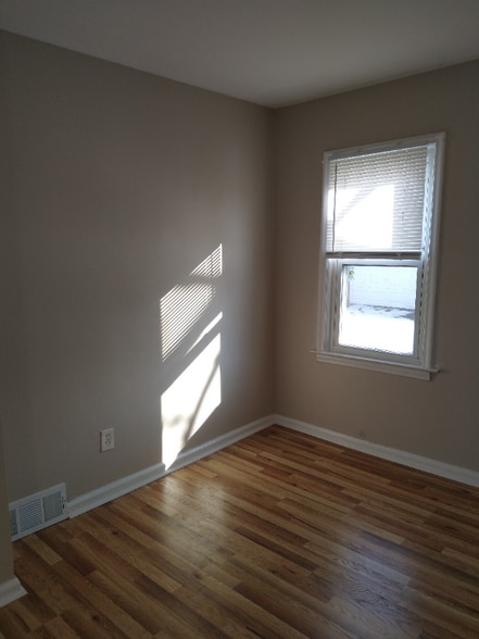 Building Photo - 13972 Marshall Ave