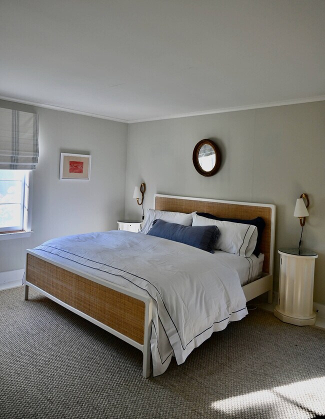 Building Photo - 72 Davids Ln