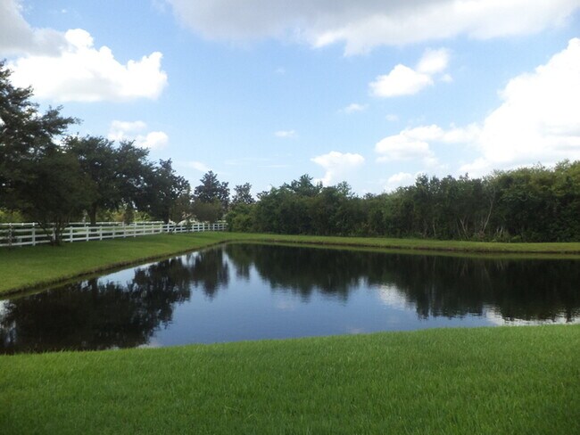 Building Photo - MEADOW POINTE - LONGLEAF