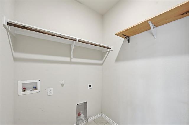 Building Photo - 940 Azure Ln