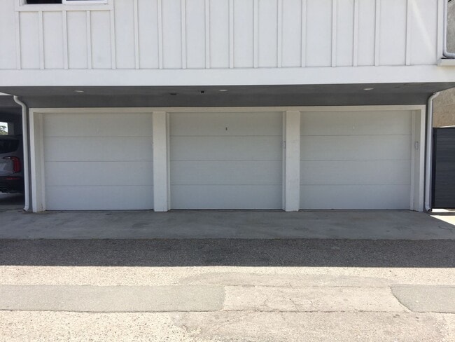 Building Photo - 1505 Palm Ave