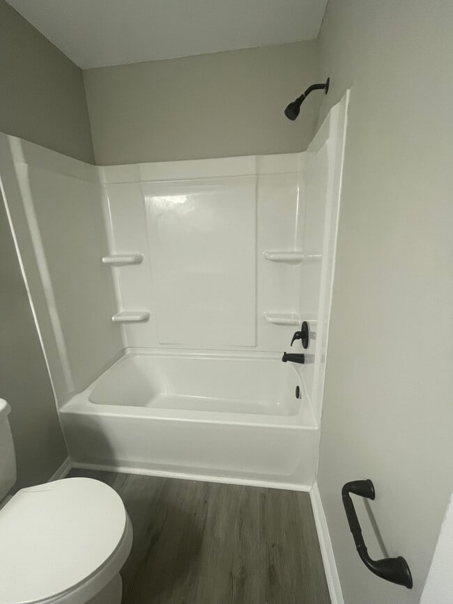 Building Photo - 622 Spirit Ct